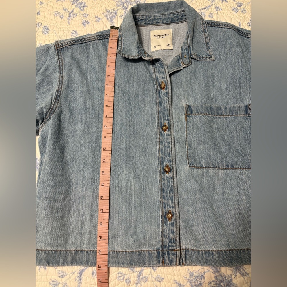 Abercrombie & Fitch Light Blue Denim Button-Down Shirt - Picture 6 of 6